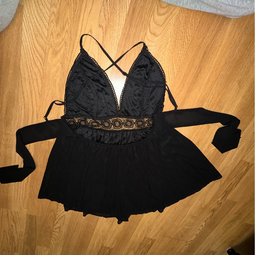 Miss Avenue Black Lace Chemise with Ornate Waistband Romper Skort - Picture 7 of 7